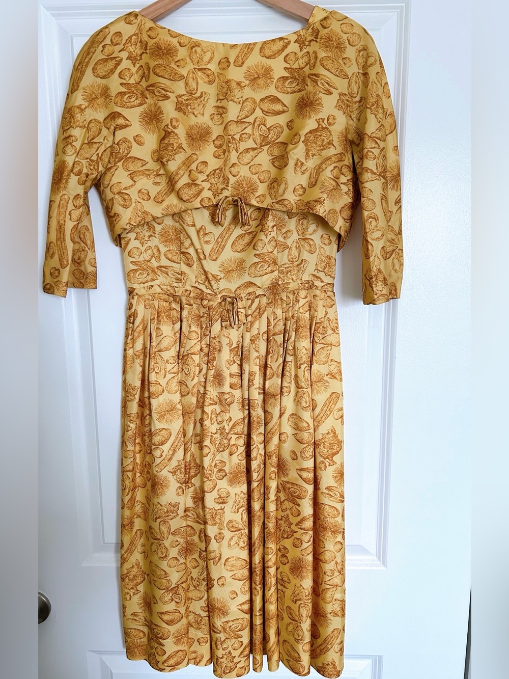 Vintage 1950’s L'Aiglon Stunning Seashell  Dress